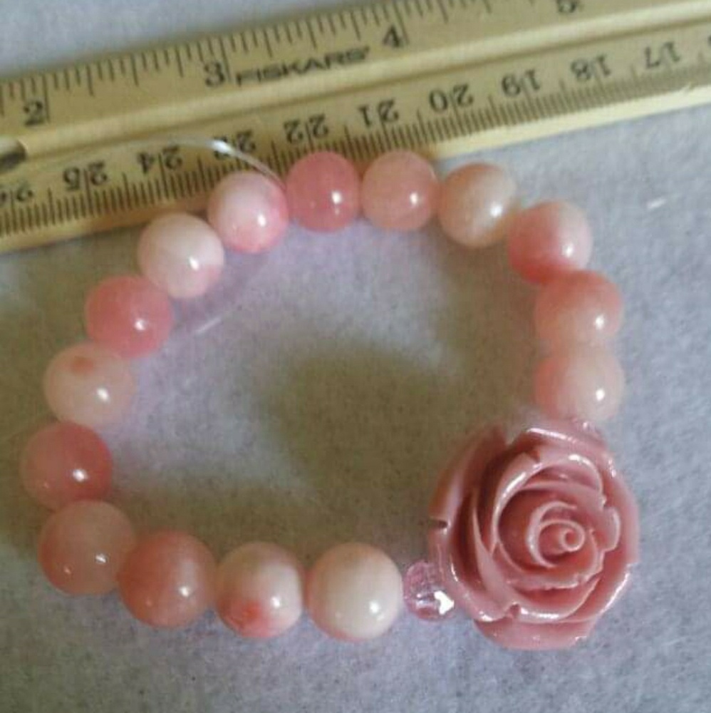 7" Stretch Bracelet in multi pink